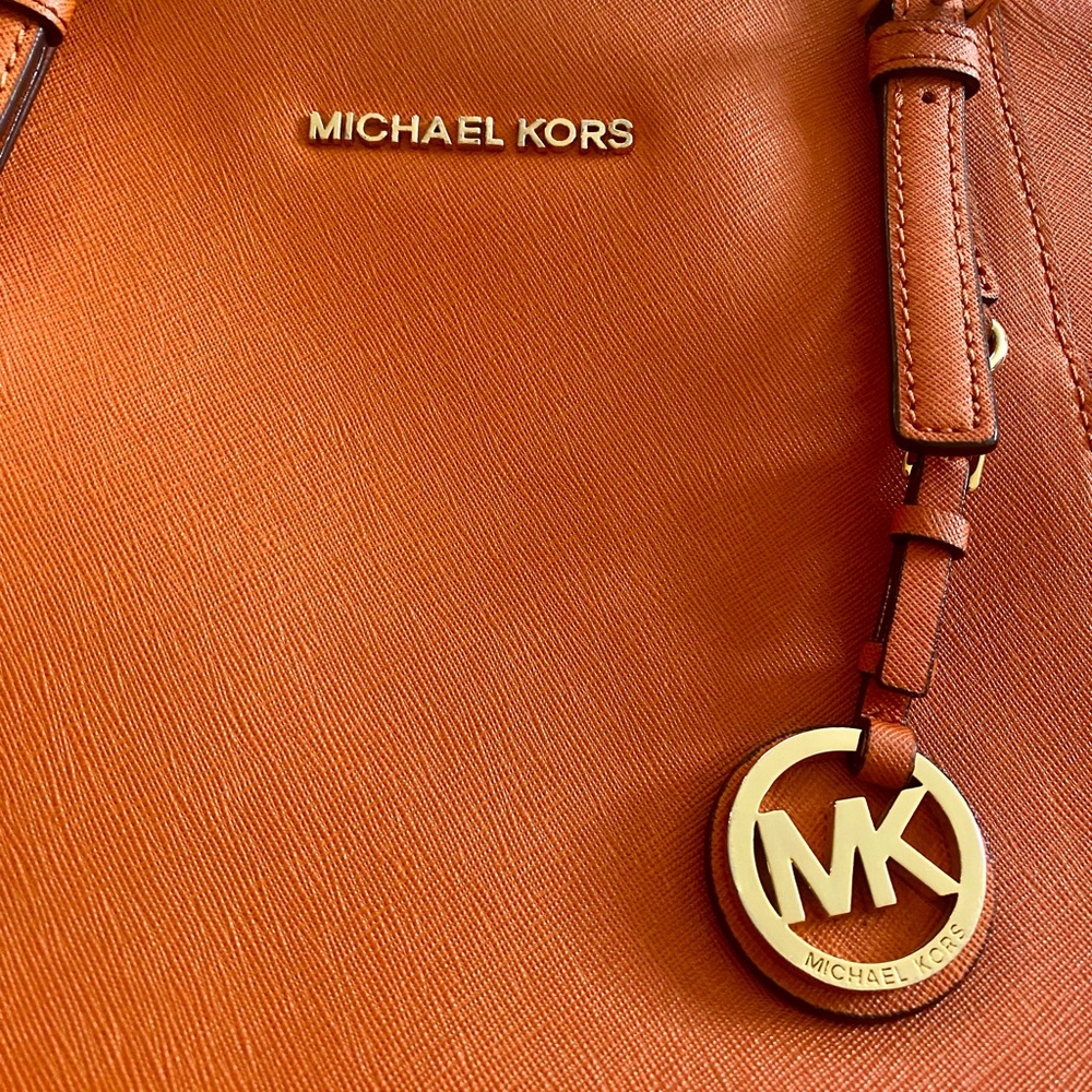 Michael Kors Jet-Set Top Zip Saffianio Leather Tote - Picture 4 of 11